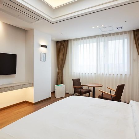 Noble Stay Hotel Gwangju Metropolitan City Dış mekan fotoğraf